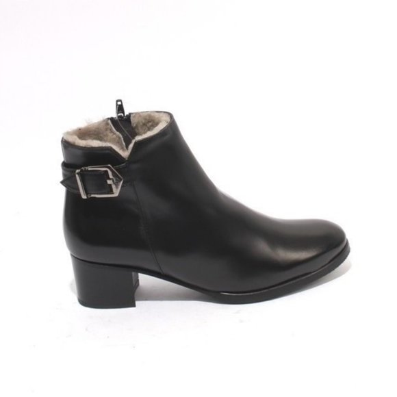 ITALIAN Black Leather Shearling Ankle Heel Boots - Picture 3 of 9